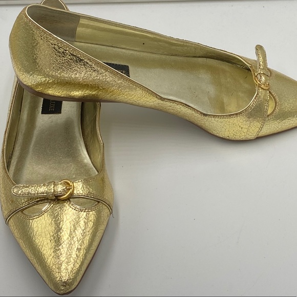 Used Crackled Gold Steve Madden Luxe Flats - Picture 3 of 15
